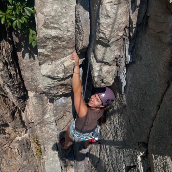 limitless-physical-therapy-rock-climbing-outdoor-woman