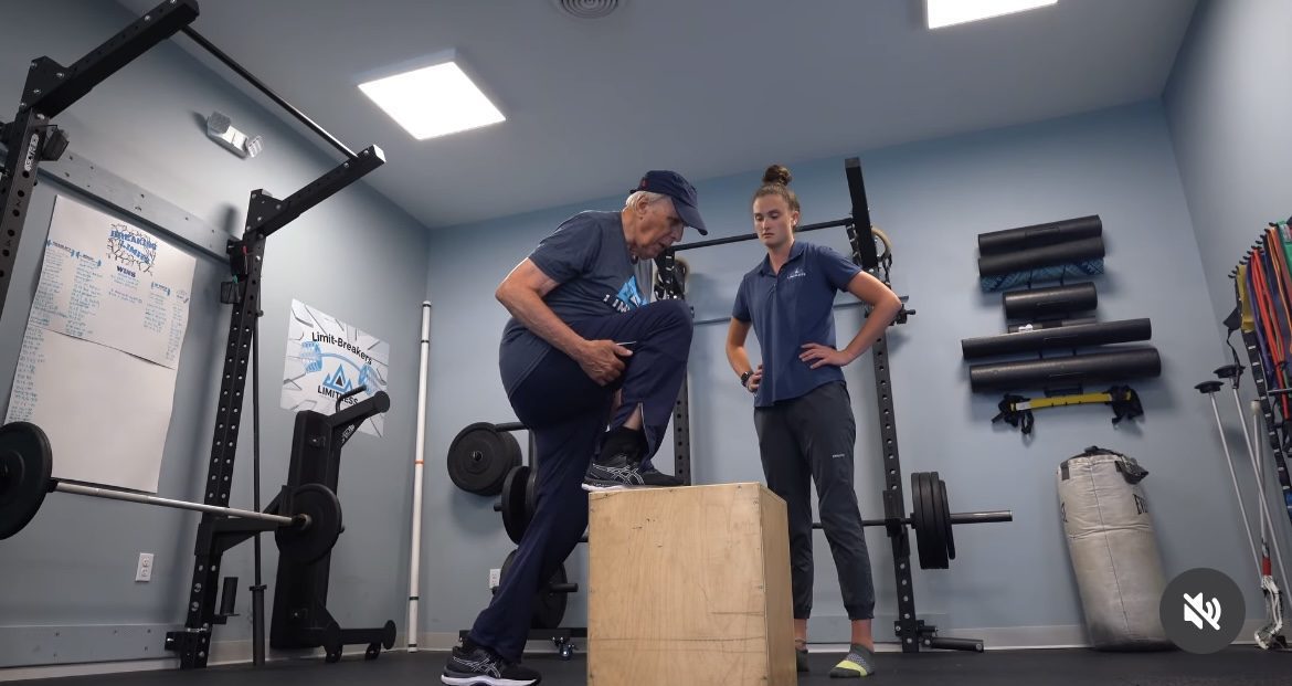 limitless-physical-therapy-senior-step-up-exercise